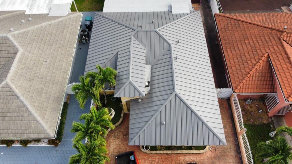 COMMERCIAL ROOF REPAIRS NEAR ME IN CAPE CORAL, FLORIDA